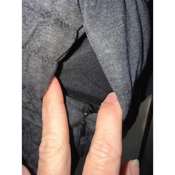 Be by Blanc Noir Black Gray Hooded Puffer Quilted Vest Size Large - Picture 4 of 13